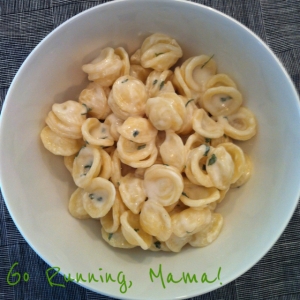 Go Running, Mama!- Creamy Garlic Kefir Pasta
