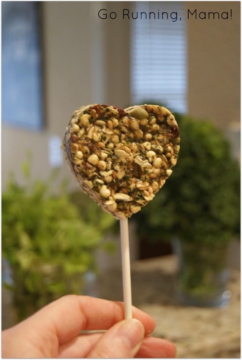  Better Good Things: Healthy Kale Heart Pops from Go Running, Mama!  A better Valentine's treat filled with kale, grains, and cherries!